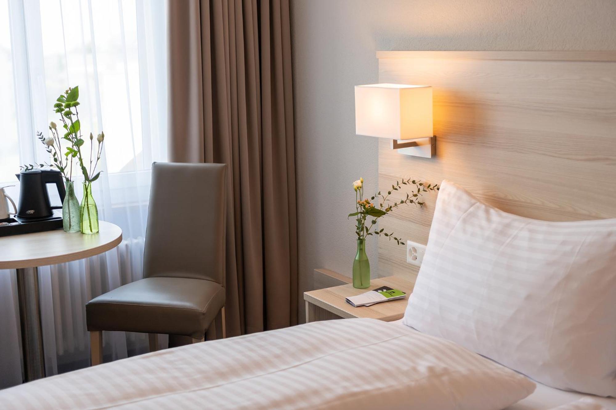 Hotel Garni Roessli Wittenbach ภายนอก รูปภาพ