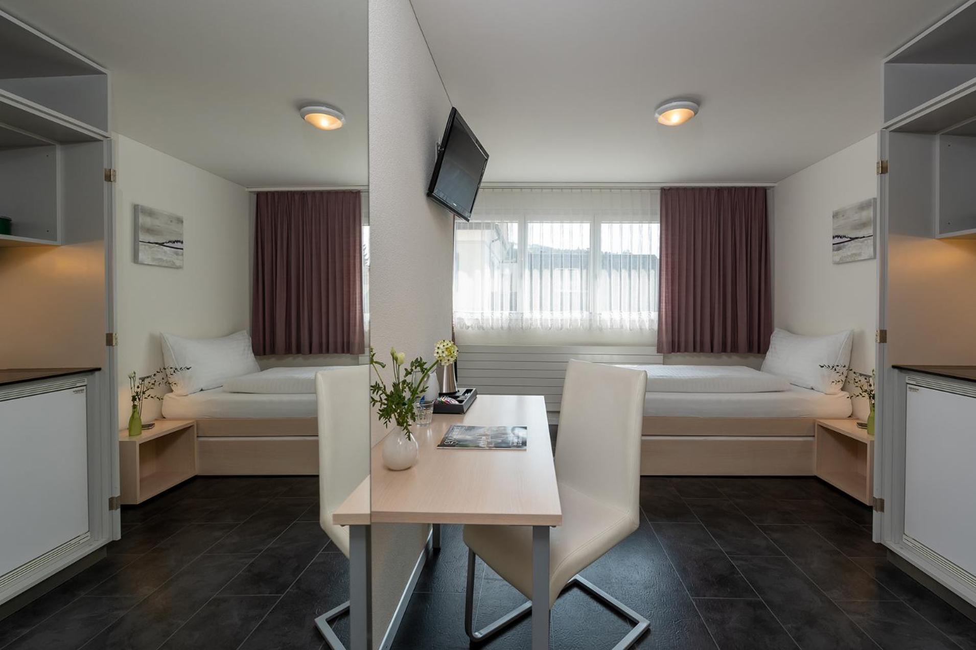 Hotel Garni Roessli Wittenbach ภายนอก รูปภาพ