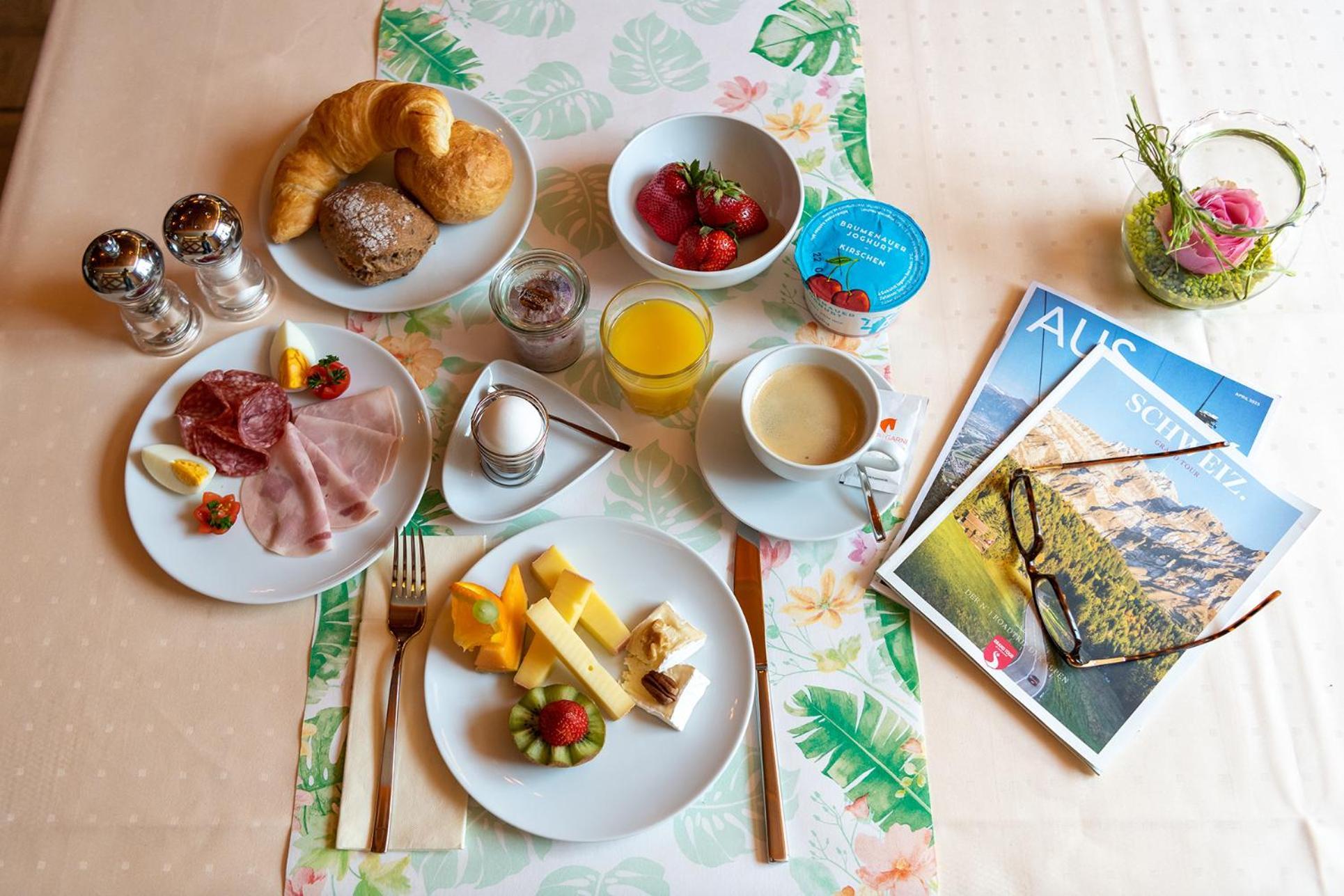 Hotel Garni Roessli Wittenbach ภายนอก รูปภาพ