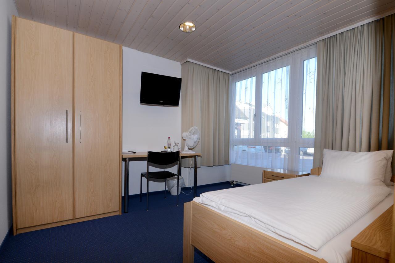 Hotel Garni Roessli Wittenbach ภายนอก รูปภาพ